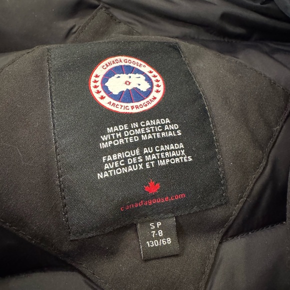Canada Goose 100% Authentic - Picture 6 of 9
